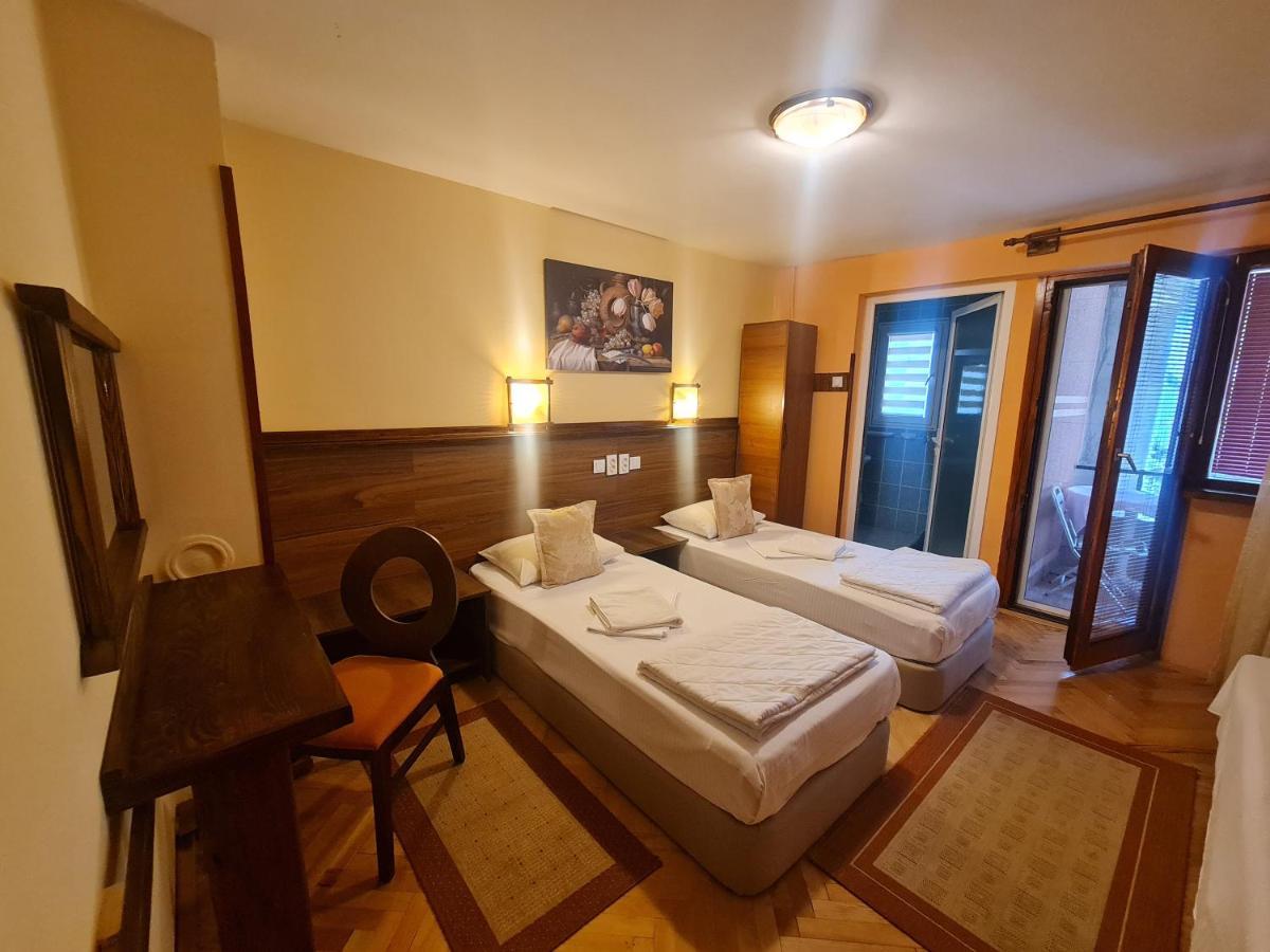 Hotel Kapistec Skopje Zewnętrze zdjęcie